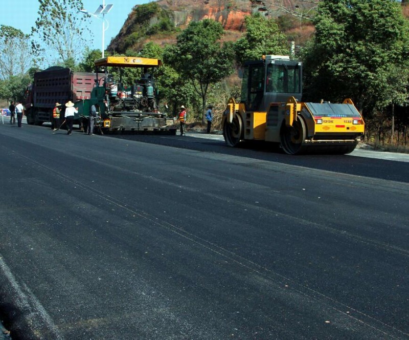 工业园区道路沥青路面施工