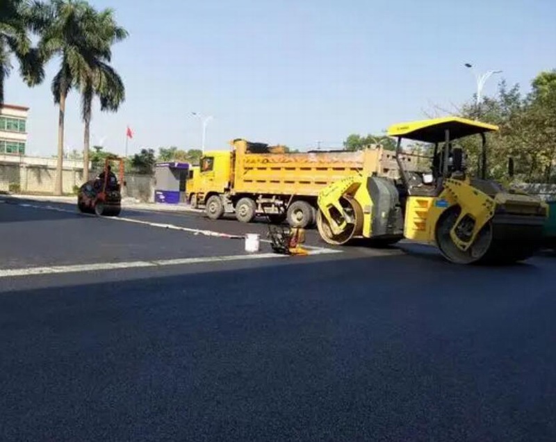 工业园区道路沥青路面施工