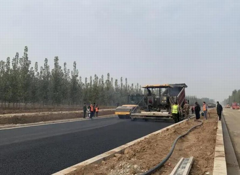 工业园区道路沥青路面施工